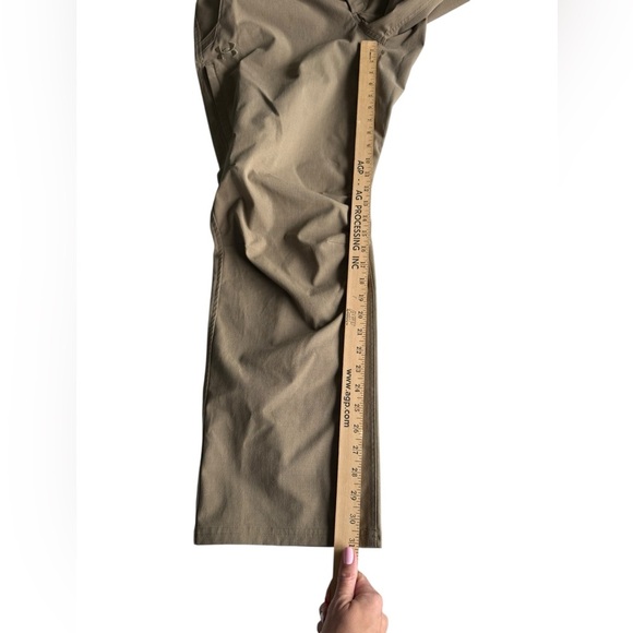 Under Armour Ripstop Utility Pants Men’s 38x32 Khaki Straight Fit Outdoor K28 - Picture 3 of 7